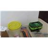 Image 8 : New Fishing Tackle, Floats, Lures, Minnow Bucket, Fillet Knife, Weights 
