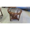 Image 2 : 2 End Tables 21'' H x 23 1/2'' Across 