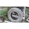 Image 1 : 4 Tires 225/75R15 & 245/75R16 