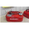 Image 2 : 2 Suzuki Marine Fuel Tanks 