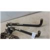 Image 2 : Tow Sway Bars 