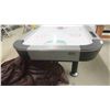 Image 2 : Sportcraft Turbo Air Hockey Game 31'' x 48'' x 84'' with Digital Score, Cover