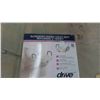 Image 2 : 2 Aluminum Walkers , Drive 5'' Toilet Seat Riser with Handles 