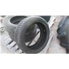 Image 1 : Tire 235/45R 20 