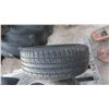 Image 2 : Tire 235/45R 20 