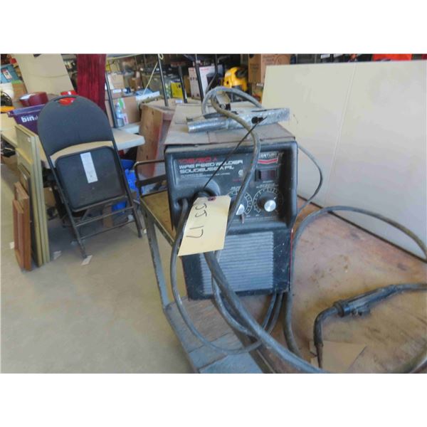 Century Wire Feed Welder 105/90A 