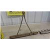 Image 2 : 2 Primitive Rakes 
