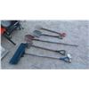 Image 1 : 5 Hand Yard Tools: Shovels, Spade, Forks