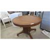 Image 1 : Oak Round Table 29'' High x 43'' Across 