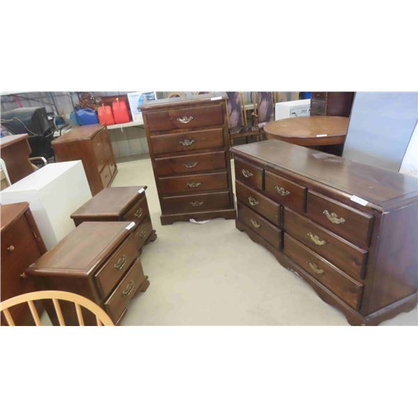 4pce Bedroom Suite : Dresser 31'' x 58'' x 18'' , Dresser 47'' x 31'' x