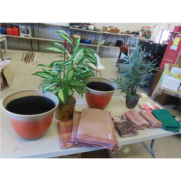 2 Silk Plants 32'' Tall , 2 Pots, Table Cloths 60'' x 90'' , Napkins 