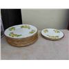 Image 2 : 32pcs Royal Albert Tea Rose China , Dinner Plates, Serving Bowl , Tea 