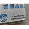 Image 8 : 2 Snowboards , 2 Boxes of Laminate or Vinyl Flooring 