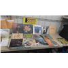 Image 1 : Approx. 70 Records: Johnny Cash, Lionel Ritchie, Elvis, Plus