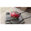 Image 2 : Craftsman 6.75 Self Propelled Mower 22'' - Owner Started 