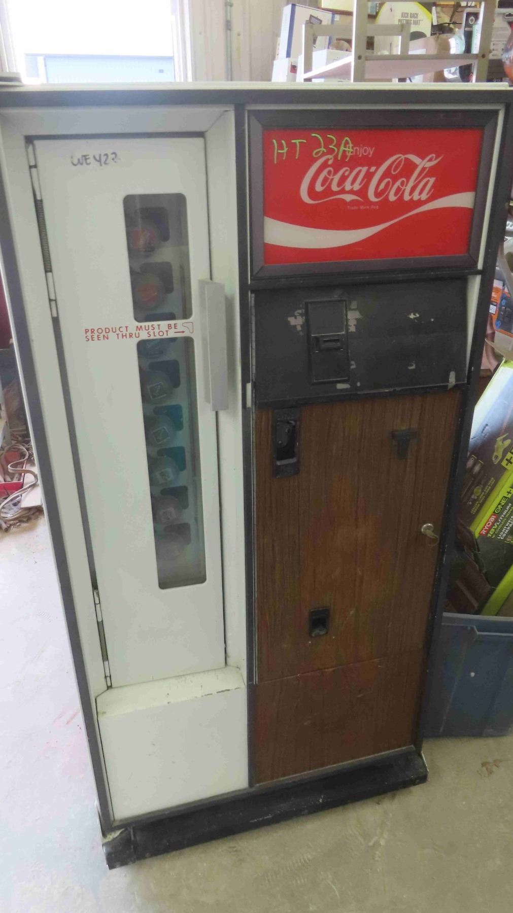 Upright Coke Machine with Key