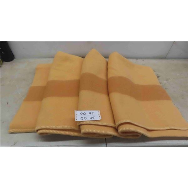 Vintage Hudson Bay Blanket 4 Points ''Trade Gold'' Colour - Excellent 