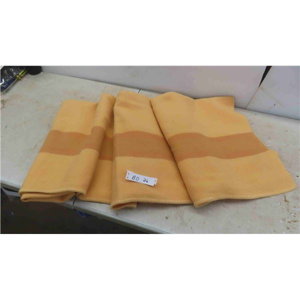 Vintage Hudsons Bay Point Blanket 4 Points ''Trade Gold'' Colour - Good