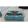 Image 4 : Vintage Mid Century Portable Smith-Corona Typewriter - Great Working 