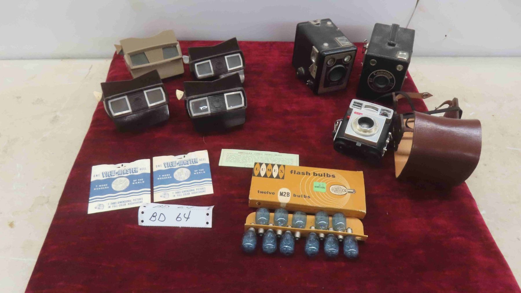 Vintage Viewmaster and Box Camera Lot , Flash Bulbs