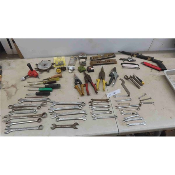 Hand Tools : Levels, Tape Measures, Tin Snips, Metric/Standard Wrenches &