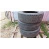 Image 8 : 3 Bridgestone Blizzak Tires 245/65R-17 