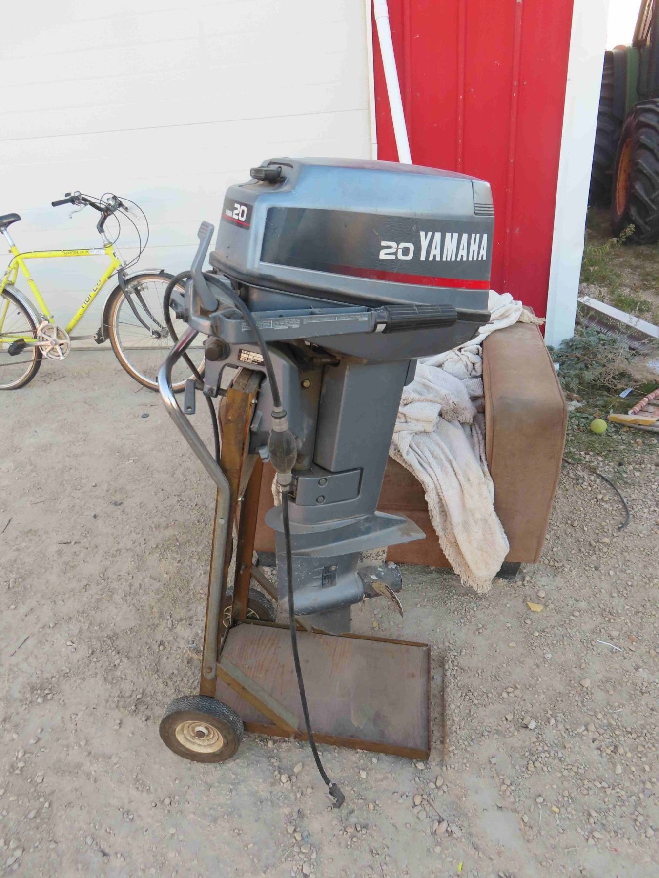 Yamaha 20 HP Outboard on Rolling Stand