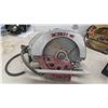 Image 2 : 3 Power Circular Saws, Motomaster Battery Charger 