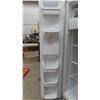 Image 8 : Fridgidaire Side By Side Fridge and Freezer 33'' x 33'' x 69'' with