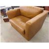 Image 1 : Leather/Leather Style Comfy Living Room Chair 