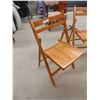 Image 2 : 4 Folding Wood Chairs 