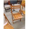 Image 3 : 4 Folding Wood Chairs 