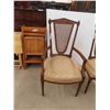 Image 2 : 2 Dining Room Chairs (1) Captain 