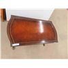 Image 3 : Duncan Phyfe Coffee Table with Leather Inlay 