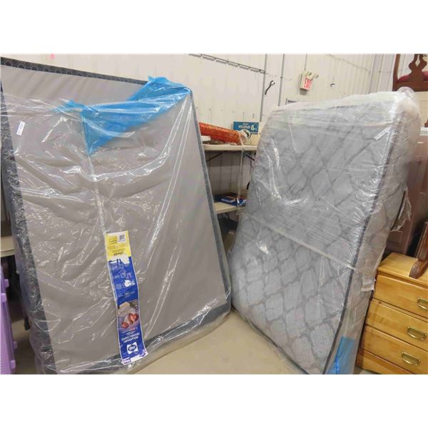 Mattress and Box Spring 52'' Wide 
