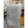 Image 2 : Mattress and Box Spring 52'' Wide 