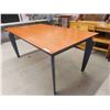Image 2 : Oak Top Table 30'' x 60'' x 38'' 