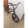 Image 2 : McMlxxix DK Pedal Bike 19'' 