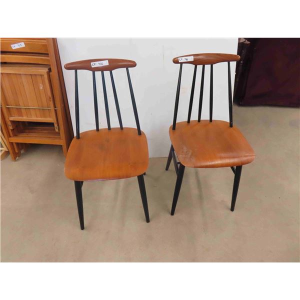 2 Kitchen Chairs