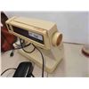 Image 3 : Singer Touch Tronic 2001 Portable Sewing Machine with 