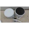 Image 4 : 3 Enamel Pots & 2 Lids 