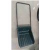 Image 4 : Snow Scoop, 2 Push Shovels 
