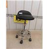 Image 1 : Band/Automobile Telescoping Stool Rolling/Swivel 