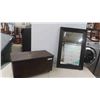 Image 1 : Mirror 23 1/2'' x 35 1/2'' , Wood Chest 12'' x 27'' x 14'' 