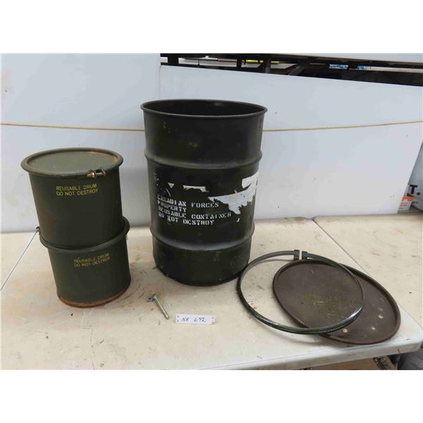 Canadian Forces Military Reusable Container with 2 Additional