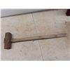 Image 5 : 8 Pound Sledge Hammer , 18ft Logging Chain with 2 1/2'' Links 