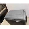 Image 3 : Coleman Cooler 12V Heating and Cooling 17'' x 21'' x 15'' 