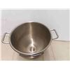 Image 2 : Stainless Handled Pot 13'' H x 15'' at Top