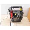 Image 2 : Everstart 700 Amp Jump Start & 120 PSI Air Compressor 