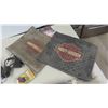 Image 2 : 3 Harley Floor Mats , 2 Lift Rams 
